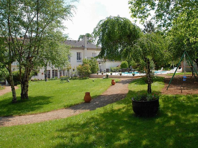 Hotel Du Commerce Chez Stephane Roumazieres ภายนอก รูปภาพ