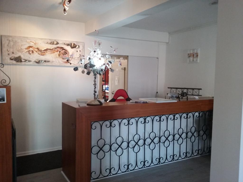 Hotel Du Commerce Chez Stephane Roumazieres ภายนอก รูปภาพ