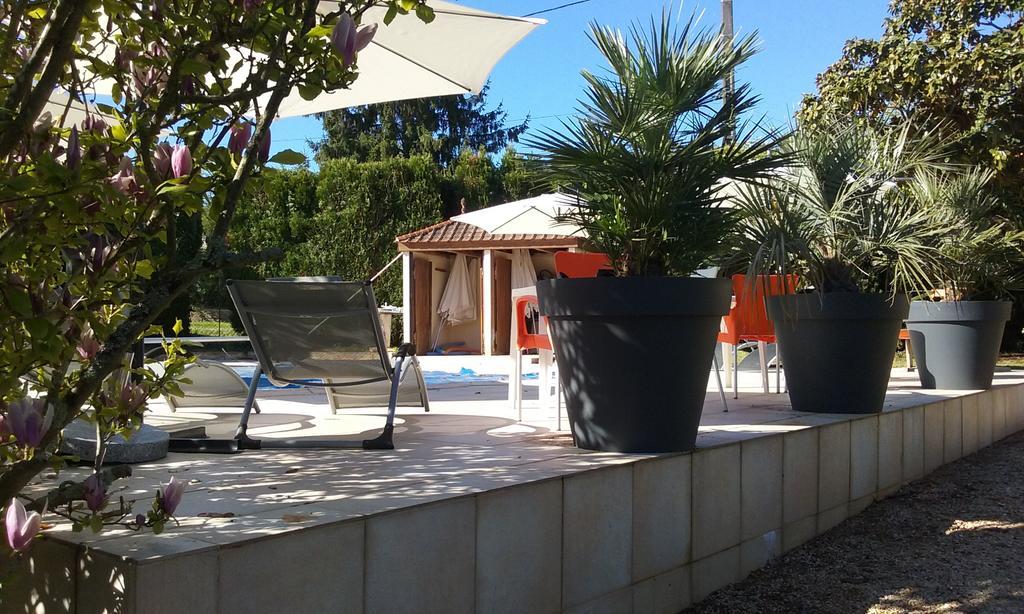 Hotel Du Commerce Chez Stephane Roumazieres ภายนอก รูปภาพ
