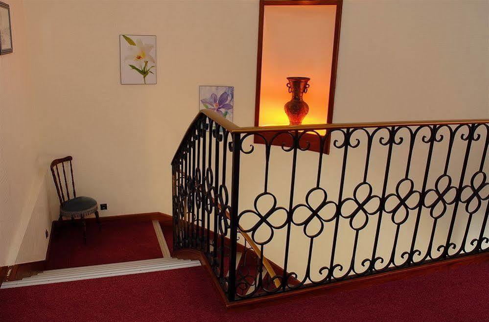 Hotel Du Commerce Chez Stephane Roumazieres ภายนอก รูปภาพ