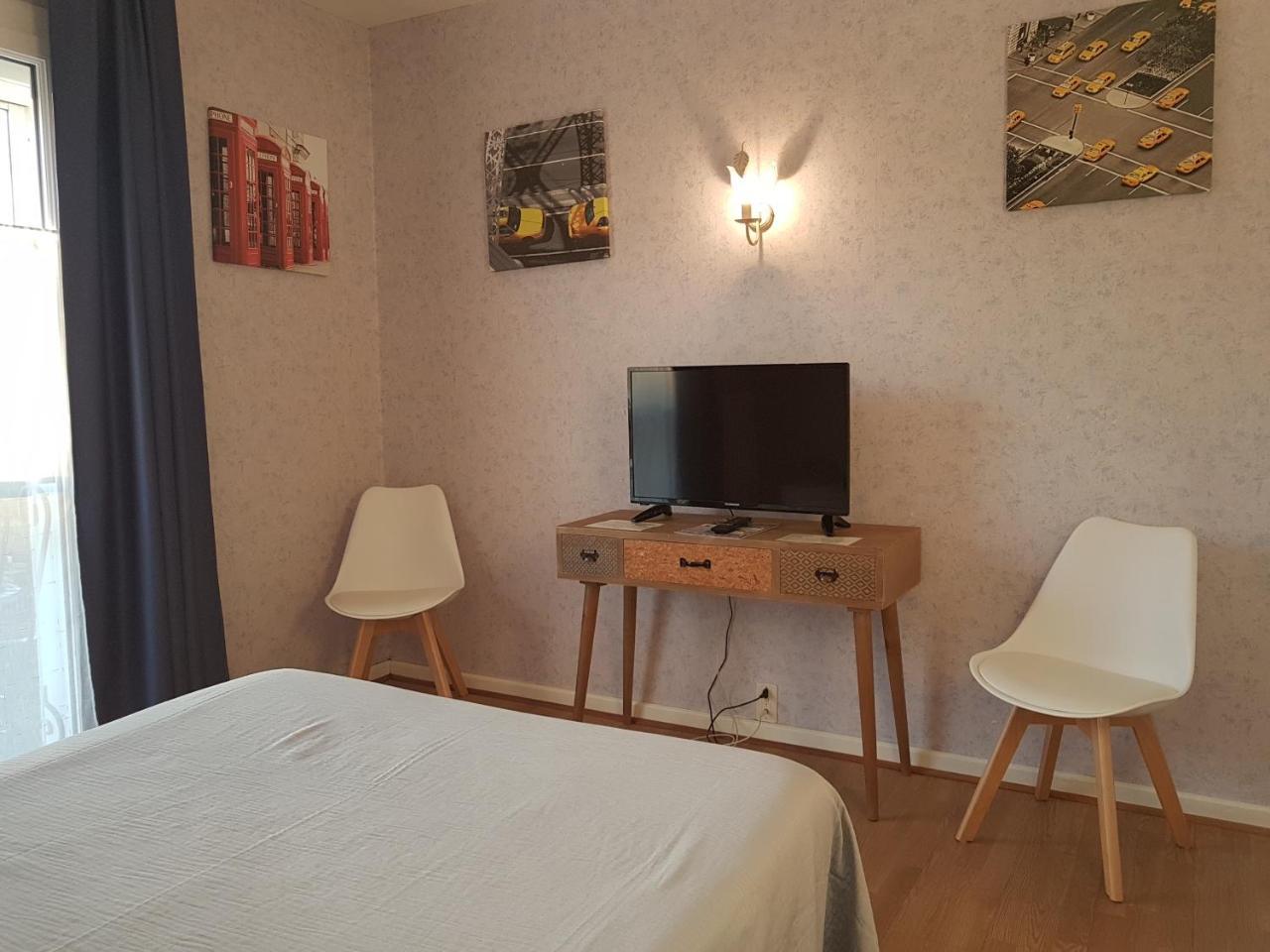 Hotel Du Commerce Chez Stephane Roumazieres ภายนอก รูปภาพ